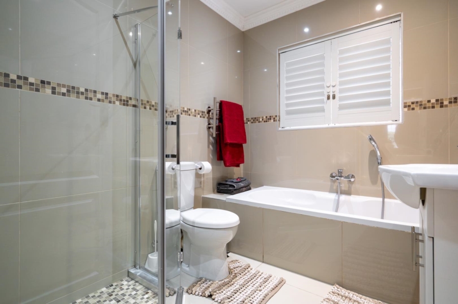 3 Bedroom Property for Sale in Fish Hoek Western Cape